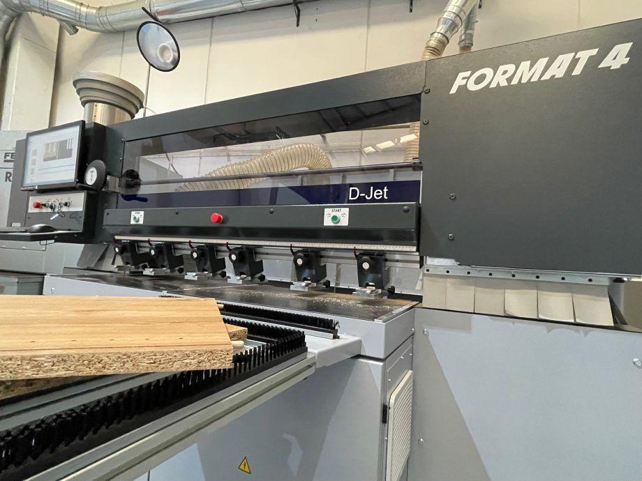 Nueva máquina CNC de taladrado y colocación automática de espigas en New Art
